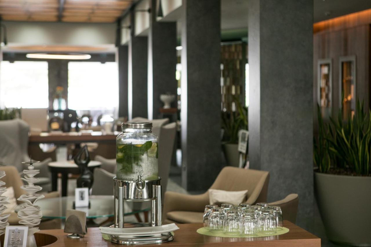 Splendido Bay Luxury Spa Resort Padenghe sul Garda Esterno foto
