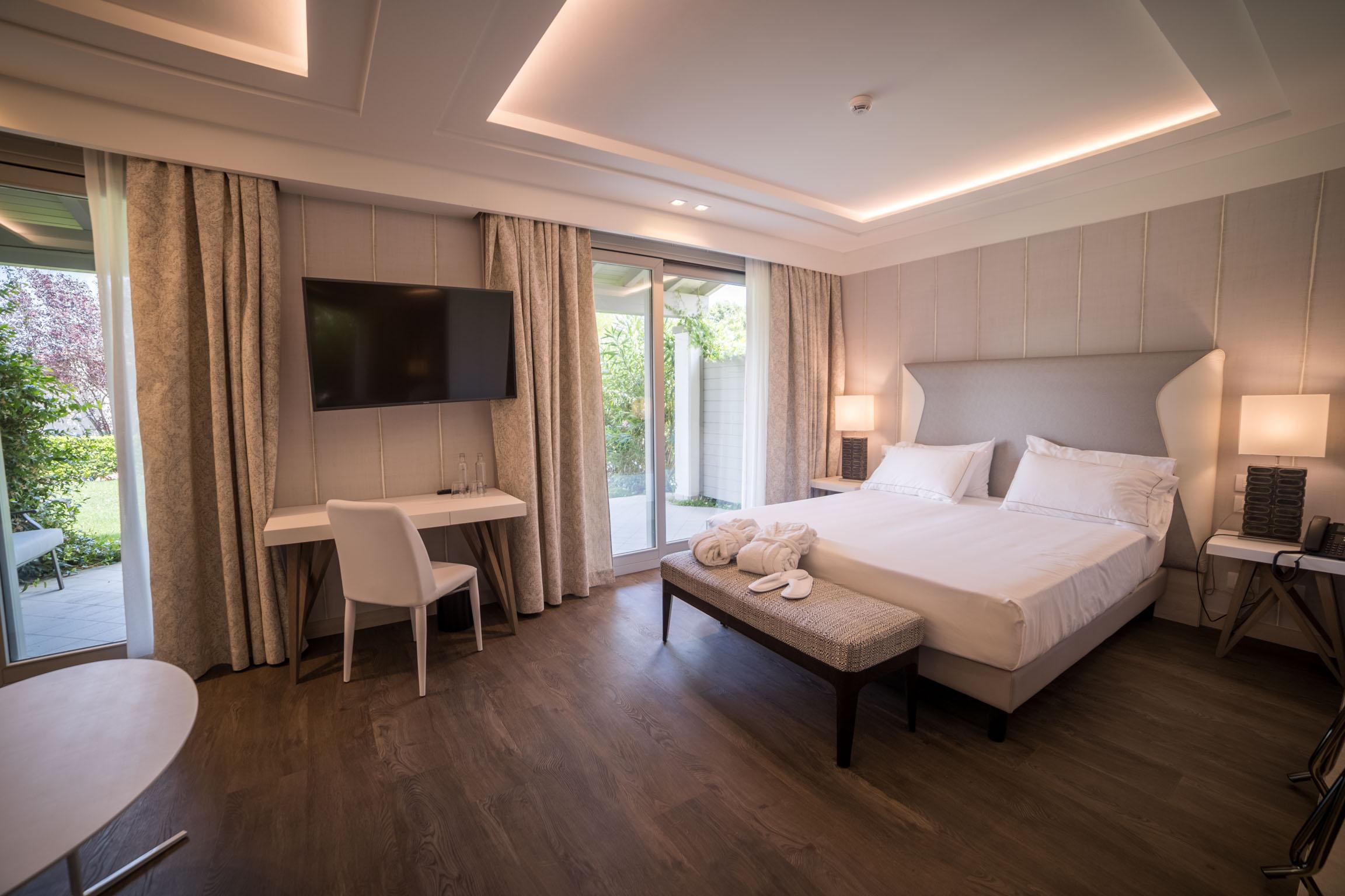 Splendido Bay Luxury Spa Resort Padenghe sul Garda Esterno foto
